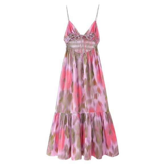 Pretty Love Dress - Picture 2 of 3